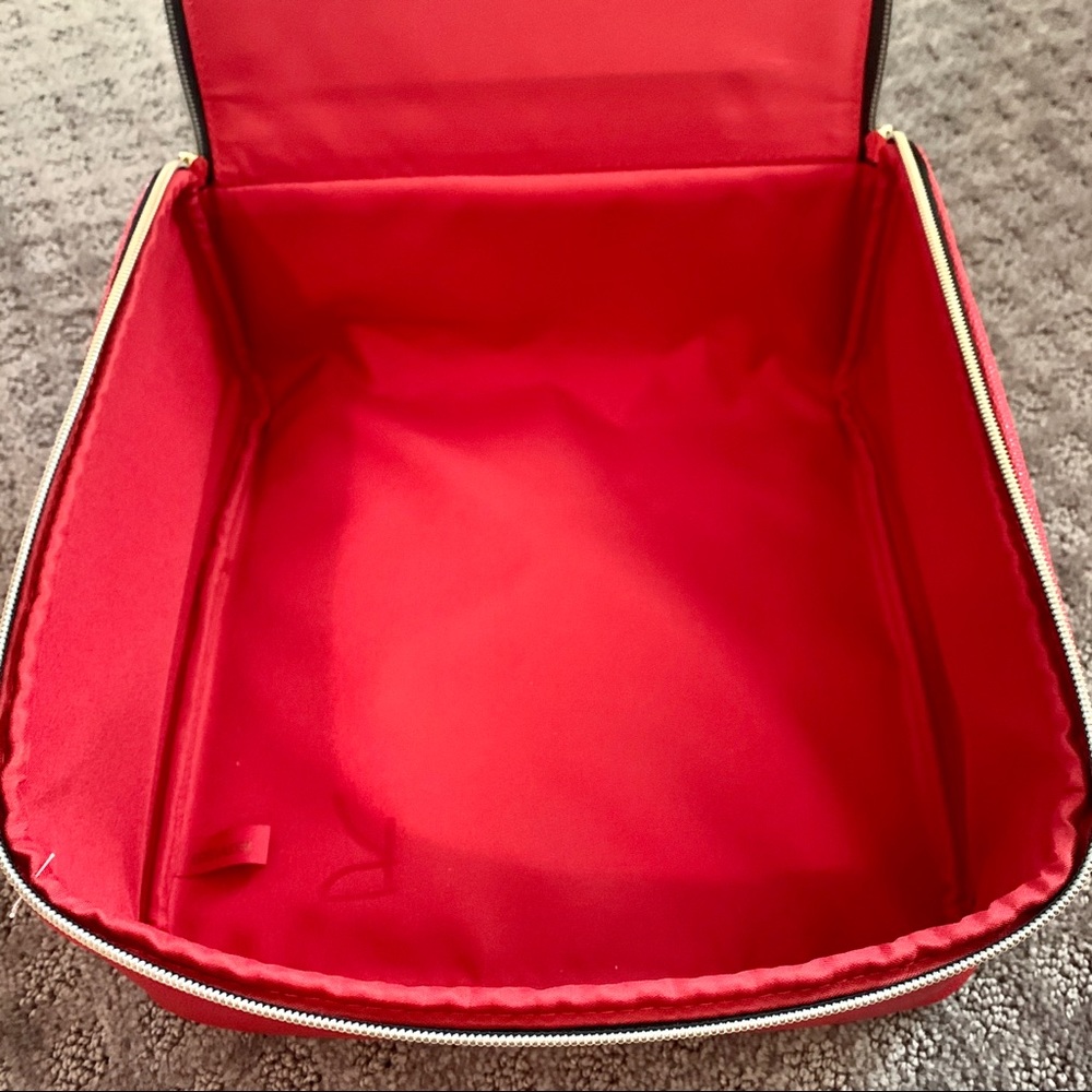 New: Estée Lauder red leather cosmetic travel bag - Picture 5 of 5